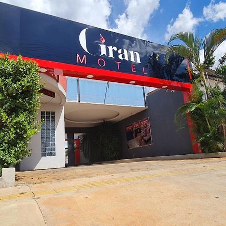 Gran Motel Gyn Гояния Екстериор снимка