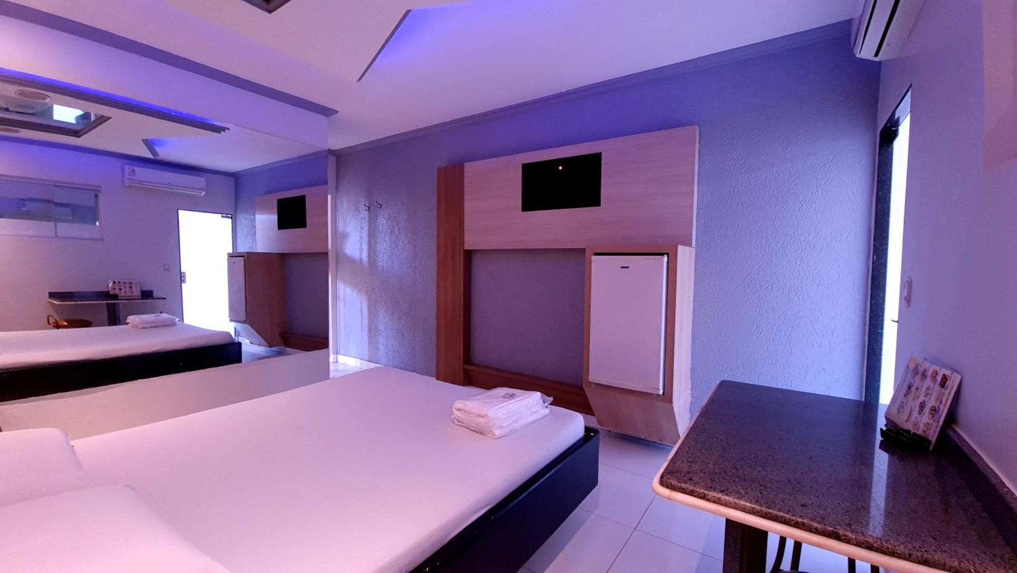 Gran Motel Gyn Гояния Екстериор снимка